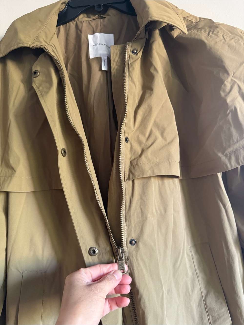 Avec Les Filles Hooded Cape Raincoat - Picture 7 of 10